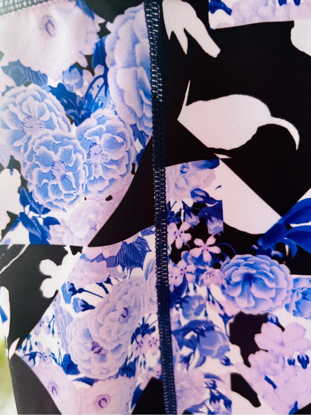 Nike Women’s Floral Geo Leggings - Navy, Purple, Black - Picture 6 of 6